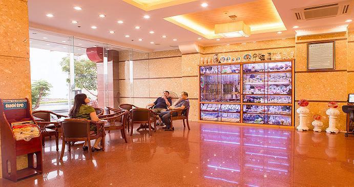 Bien Vang Hotel Da Nang Exterior foto